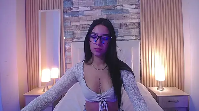 Crowm le online show from March 2026 03:01:02 PM