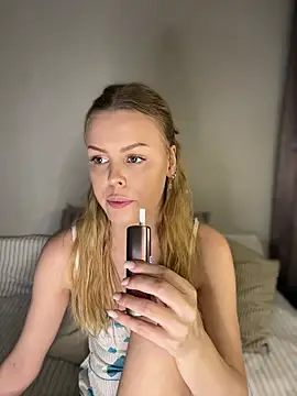 Divine Caress online show from May 2026 08:23:02 PM