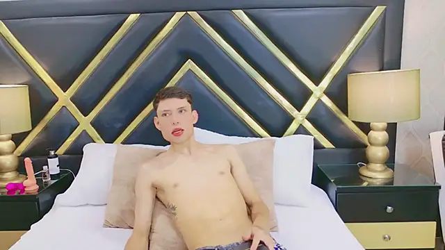 CherryAndDax online show from April 2026 12:08:01 PM