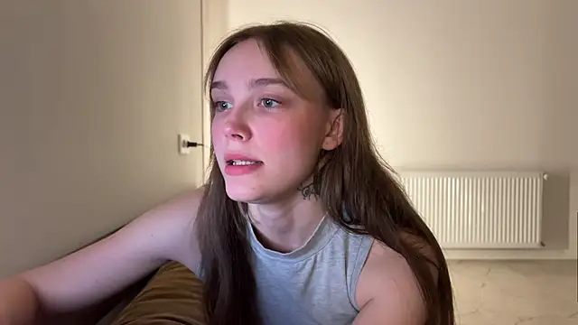 Lolatatee online show from April 2026 05:31:01 PM