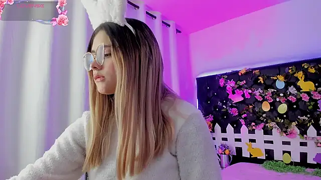 Sharon Storm online show from April 2026 02:40:01 PM