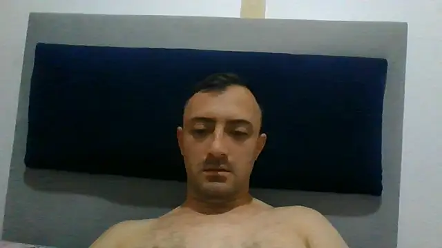 RaphandLey online show from March 2026 09:52:01 PM