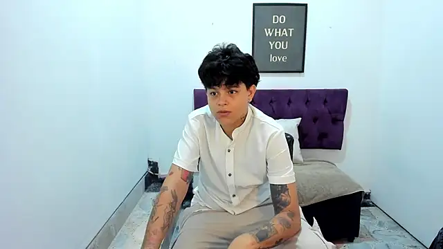 Snapshot of TomBoy_Natali chatting on April 2026 06:38:01 PM TomBoy Natali online show from April 2026 06:38:01 PM