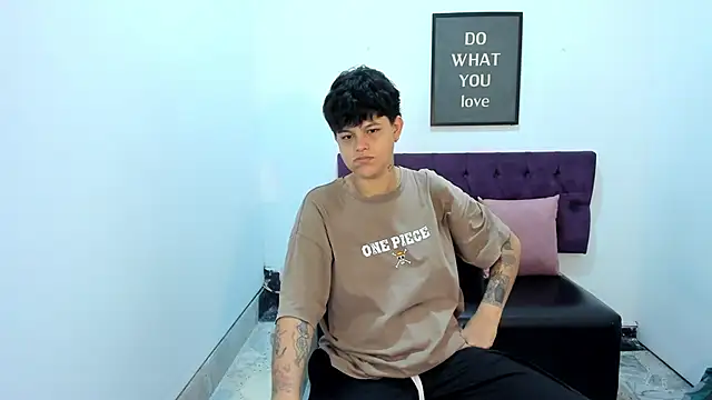 TomBoy Natali online show from March 2026 01:12:02 PM