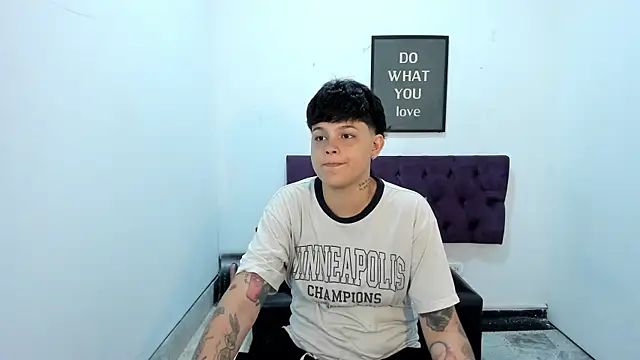 TomBoy Natali online show from March 2026 06:53:01 PM