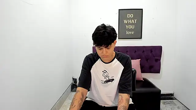 TomBoy Natali online show from April 2026 06:58:01 PM