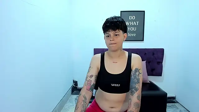 TomBoy Natali online show from April 2026 06:03:02 PM