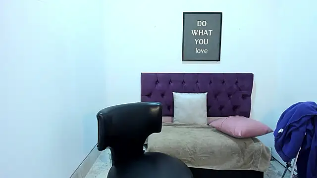 TomBoy Natali online show from March 2026 12:16:02 PM