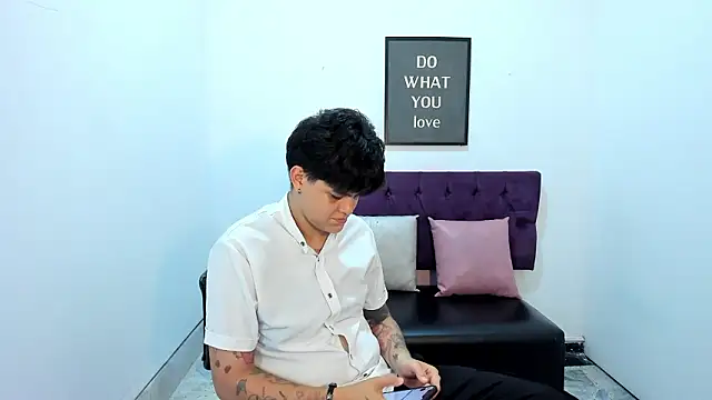 TomBoy Natali online show from March 2026 06:45:02 PM