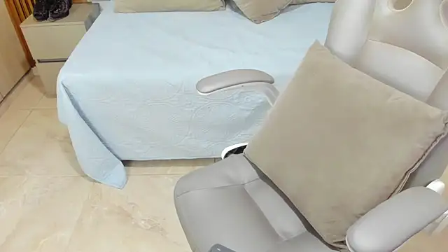 Hanna irfan online show from April 2026 12:23:01 PM