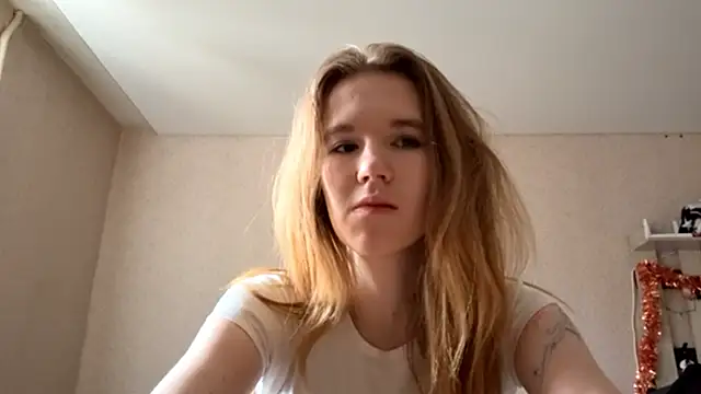 LeomaJee online show from April 2026 12:33:02 PM