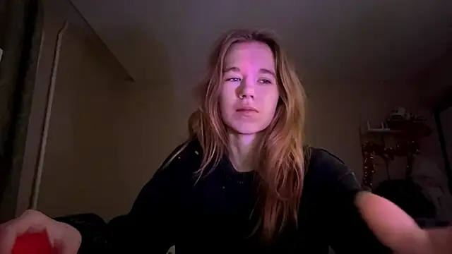 LeomaJee online show from April 2026 06:14:01 PM