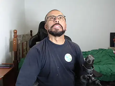 Nano Cruz online show from March 2026 11:34:01 PM