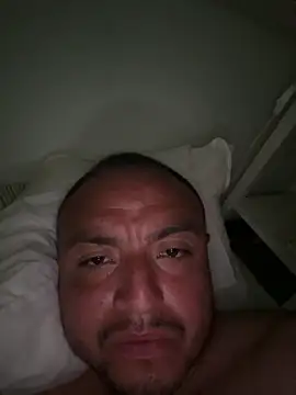 alexandeerr1986 online show from June 2026 09:47:02 AM