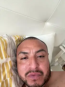 alexandeerr1986 online show from June 2026 12:33:01 PM