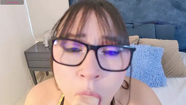 AllyRoux online show from April 2026 12:06:02 PM