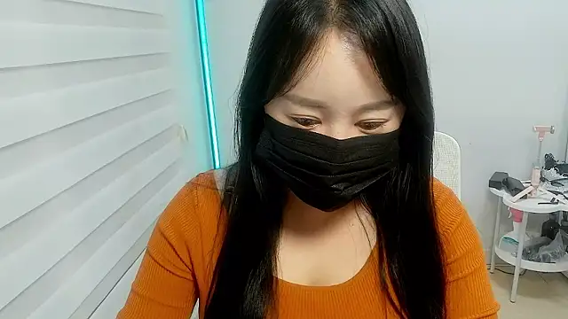 myboy6989 online show from March 2026 01:24:01 PM