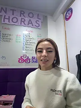   Nahomy online show from March 2026 11:57:01 AM