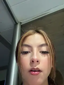   Nahomy online show from April 2026 03:52:02 AM