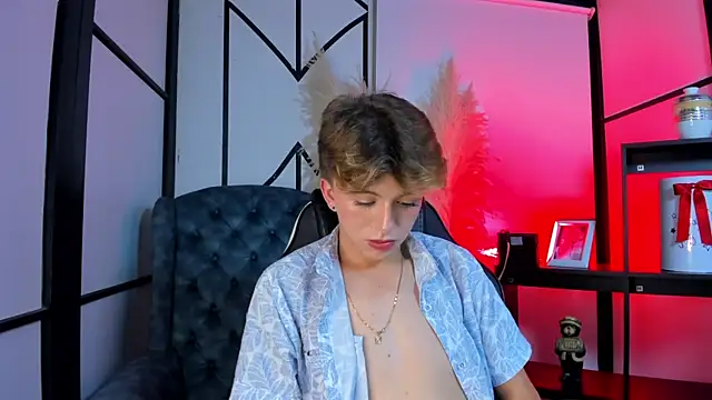 ManuelPiper  online show from March 2026 09:15:02 PM