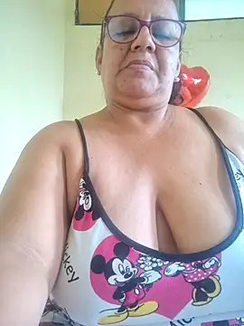 Roxy 77 online show from March 2026 06:13:01 PM