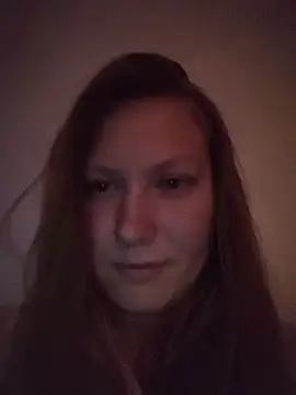 Snapshot of August_Shine chatting on April 2026 06:14:01 PM August Shine online show from April 2026 06:14:01 PM