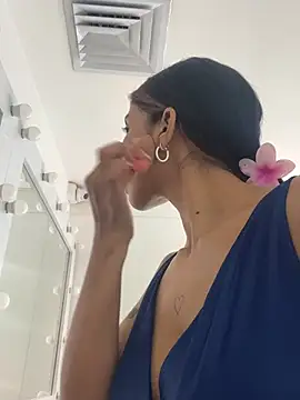 VioletaHills  online show from March 2026 12:26:01 PM