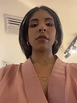 VioletaHills  online show from May 2026 12:31:01 PM