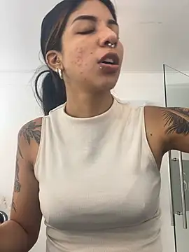 Snapshot of VioletaHills_ chatting on June 2026 12:13:02 PM VioletaHills online show from June 2026 12:13:02 PM
