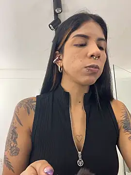 Snapshot of VioletaHills_ chatting on July 2026 12:16:02 PM VioletaHills online show from July 2026 12:16:02 PM