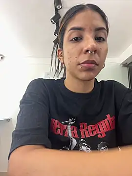 Snapshot of VioletaHills_ chatting on June 2026 12:28:02 PM VioletaHills online show from June 2026 12:28:02 PM