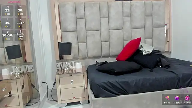 Titan Moreno  online show from March 2026 12:10:01 PM