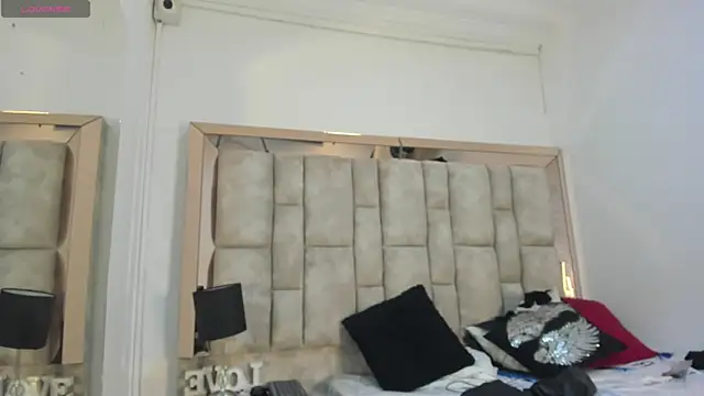 Titan Moreno  online show from March 2026 12:07:02 PM