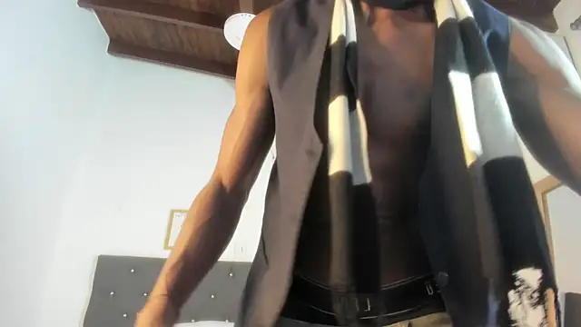 Titan Moreno  online show from May 2026 12:35:01 PM