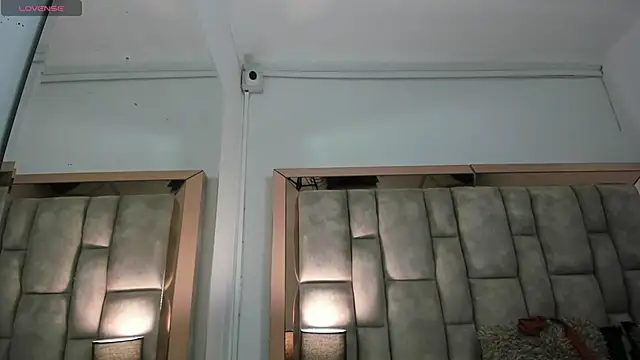 Titan Moreno  online show from May 2026 12:02:02 PM