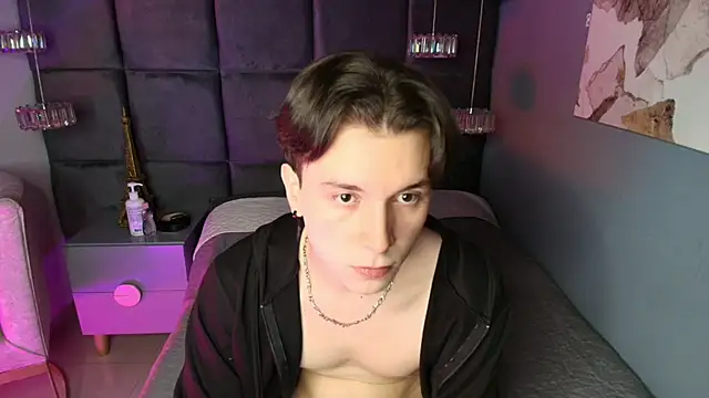 hollannd  online show from April 2026 01:04:02 PM