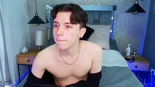 hollannd  online show from April 2026 01:17:02 PM