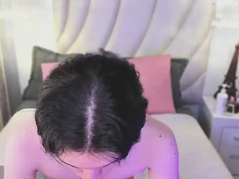 hollannd  online show from April 2026 03:58:02 PM