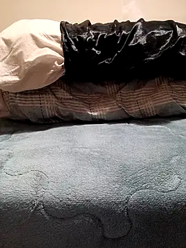 lorinho42 online show from February 2026 01:00:02 PM