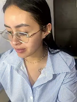 Anni Rose online show from March 2026 12:01:02 AM