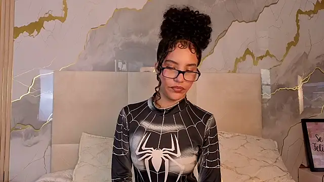 ElizabethSwift online show from March 2026 08:24:02 PM