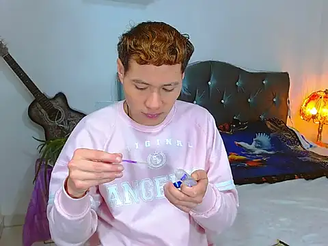  Santi2 online show from April 2026 08:17:01 AM