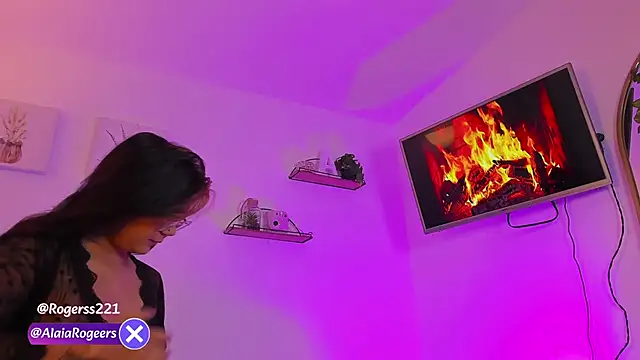 AlaiaRogers online show from March 2026 11:11:01 AM