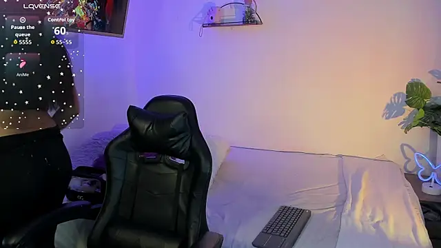 AlaiaRogers online show from July 2026 10:58:01 AM