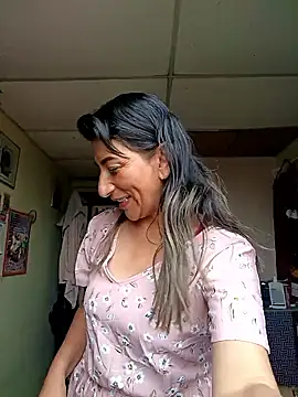 Lucia Rios online show from April 2026 03:30:01 PM