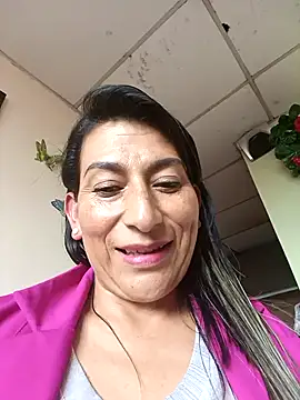 Lucia Rios online show from May 2026 10:04:02 PM