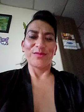 Lucia Rios online show from April 2026 11:00:01 PM