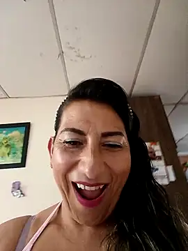 Lucia Rios online show from March 2026 10:25:01 PM