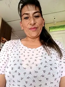 Lucia Rios online show from April 2026 10:27:01 PM