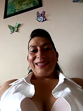 Lucia Rios online show from May 2026 09:28:01 PM
